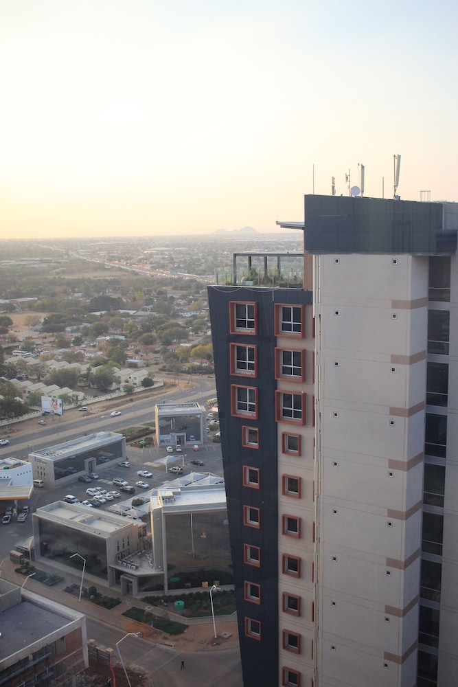 Tower Bliss Studio Apartment 3/28