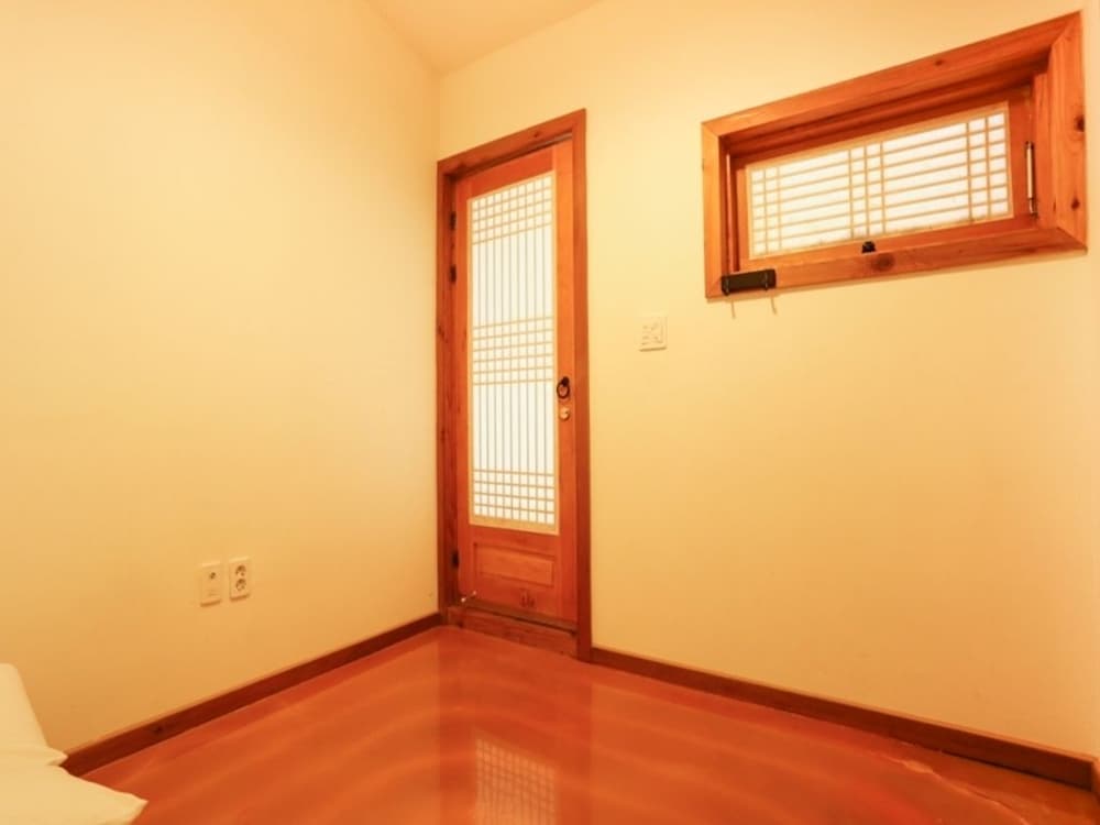 TREGA Museum Guesthouse 20/41