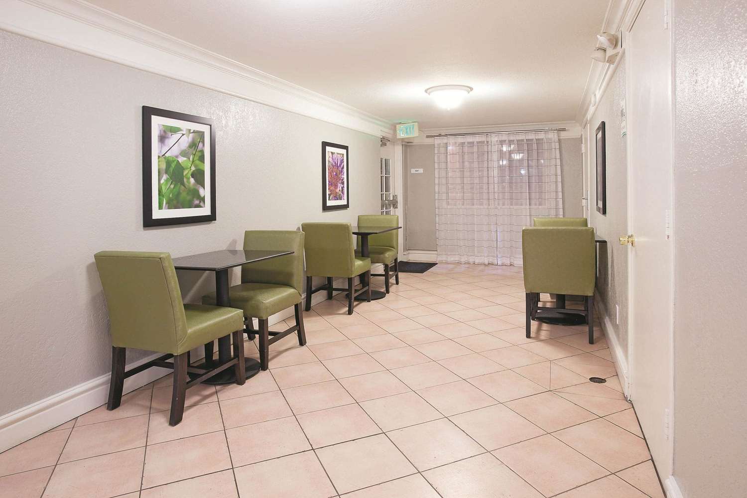 La Quinta Inn by Wyndham Salt Lake City Midvale 26/33