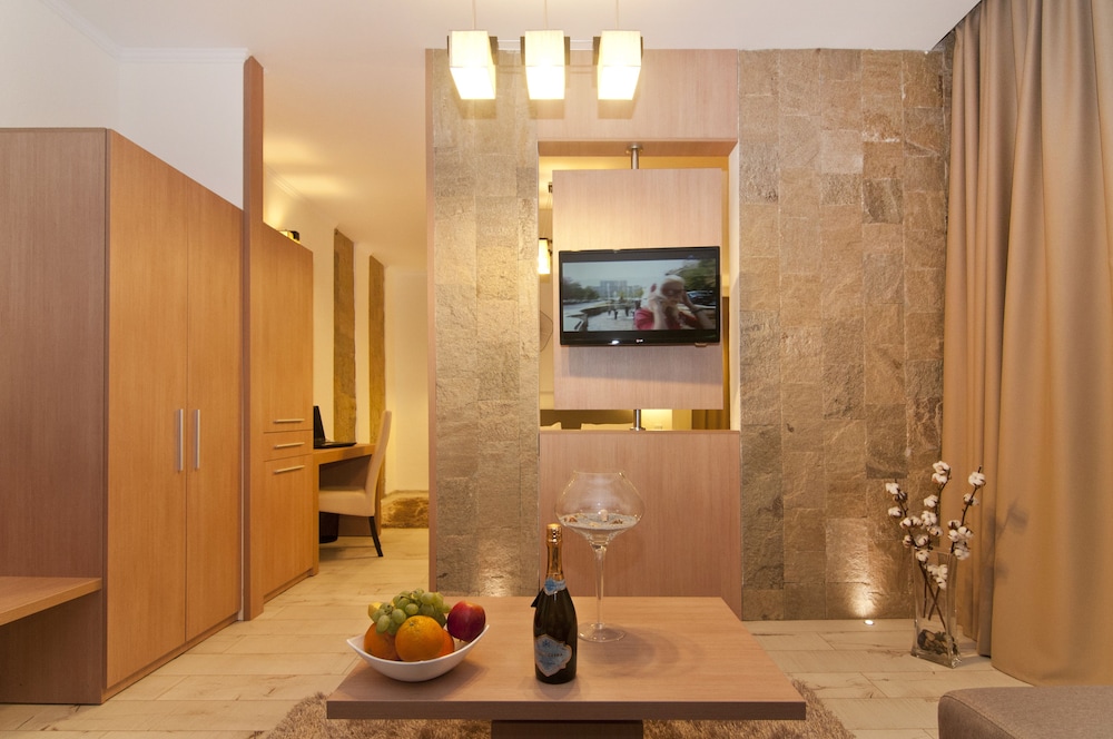 Hotel Confort 45/54