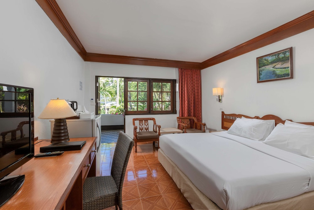 Best Western Phuket Ocean Resort 12/50