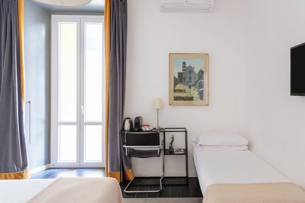 Vatican Luxury Suites 25/65
