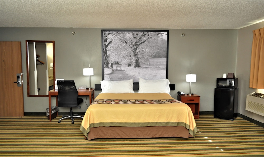 Super 8 by Wyndham Clearfield 7/38
