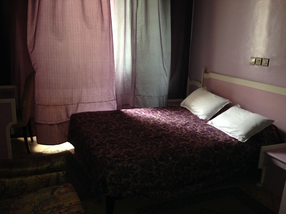 Hotel Al Boustane 24/32