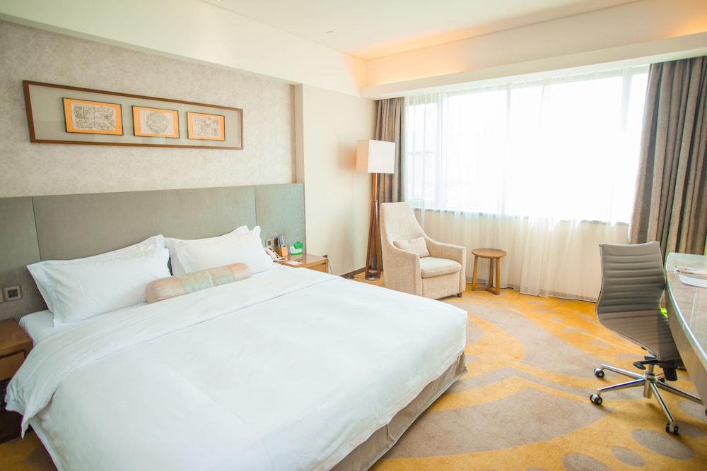 Maya Gleetour Hotel Wuhan OCT 7/50