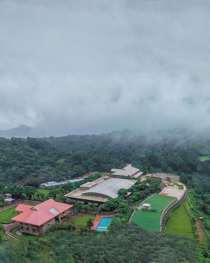 Ikshana Resort and Spa 42/48