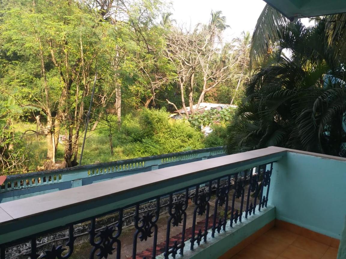 Osborne Holiday Resorts 32/33