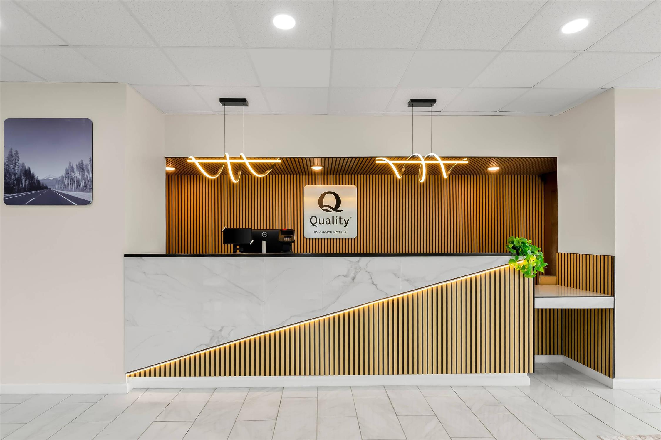 Quality Inn & Suites Wytheville 6/26