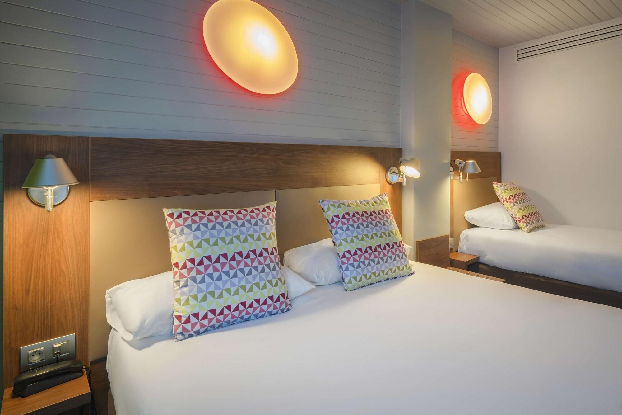 Standard, Multiple Beds
