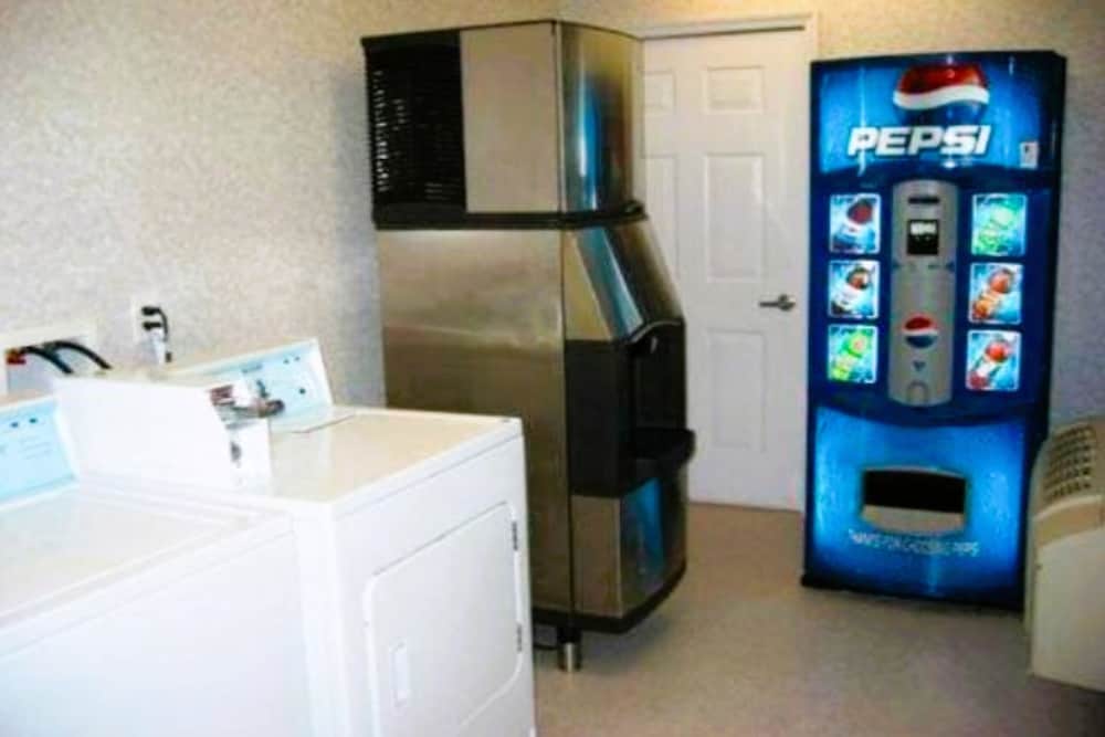 Studio Inn Suites 5/35