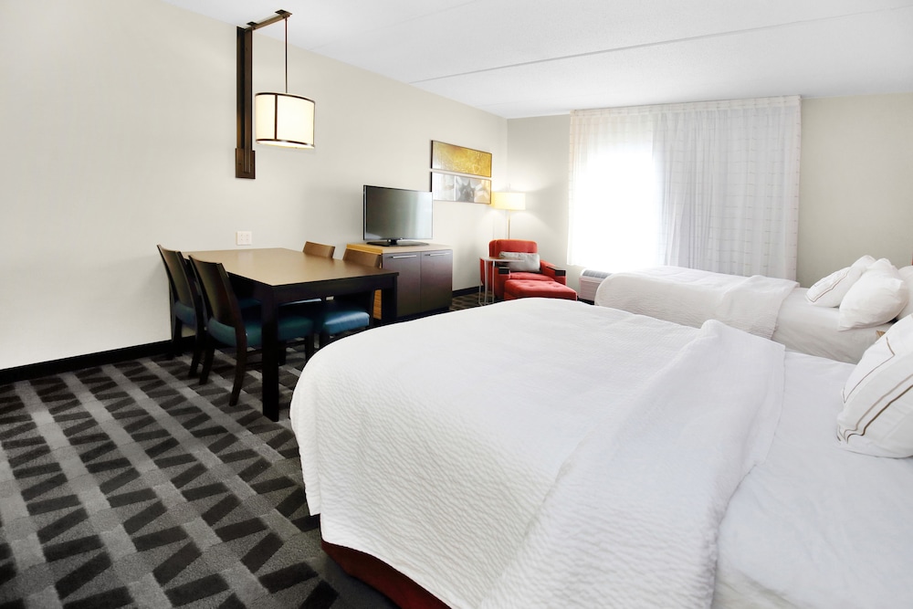TOWNEPLACE SUITES GROVE CITY MERCER/OUTLETS 13/48