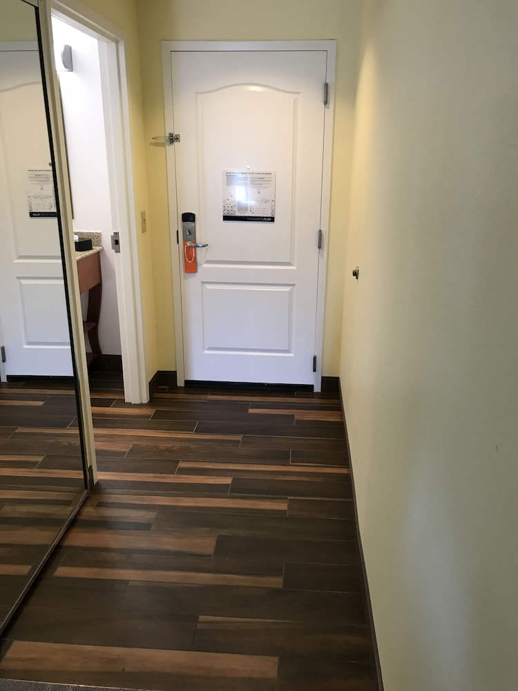 Hampton Inn & Suites Lamar 23/51