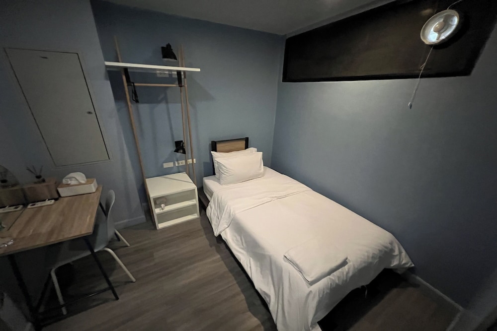 Simply Sleep Hostel 16/50
