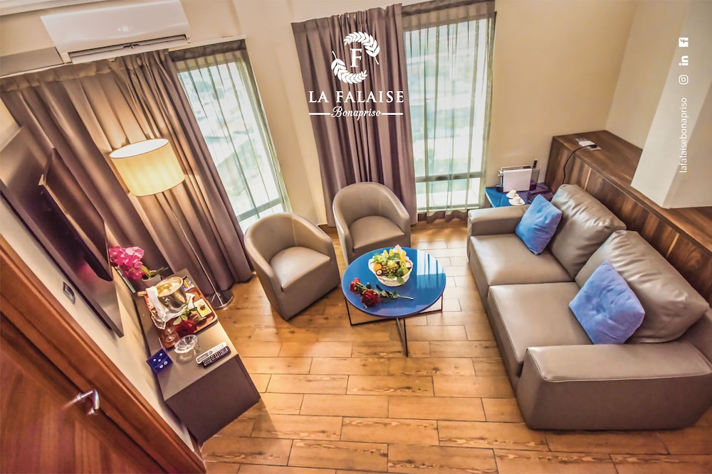 Hotel La Falaise Bonapriso 29/46