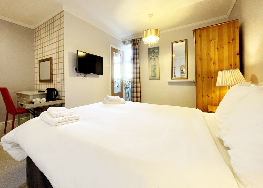 Dukes Folly Hotel 19/49
