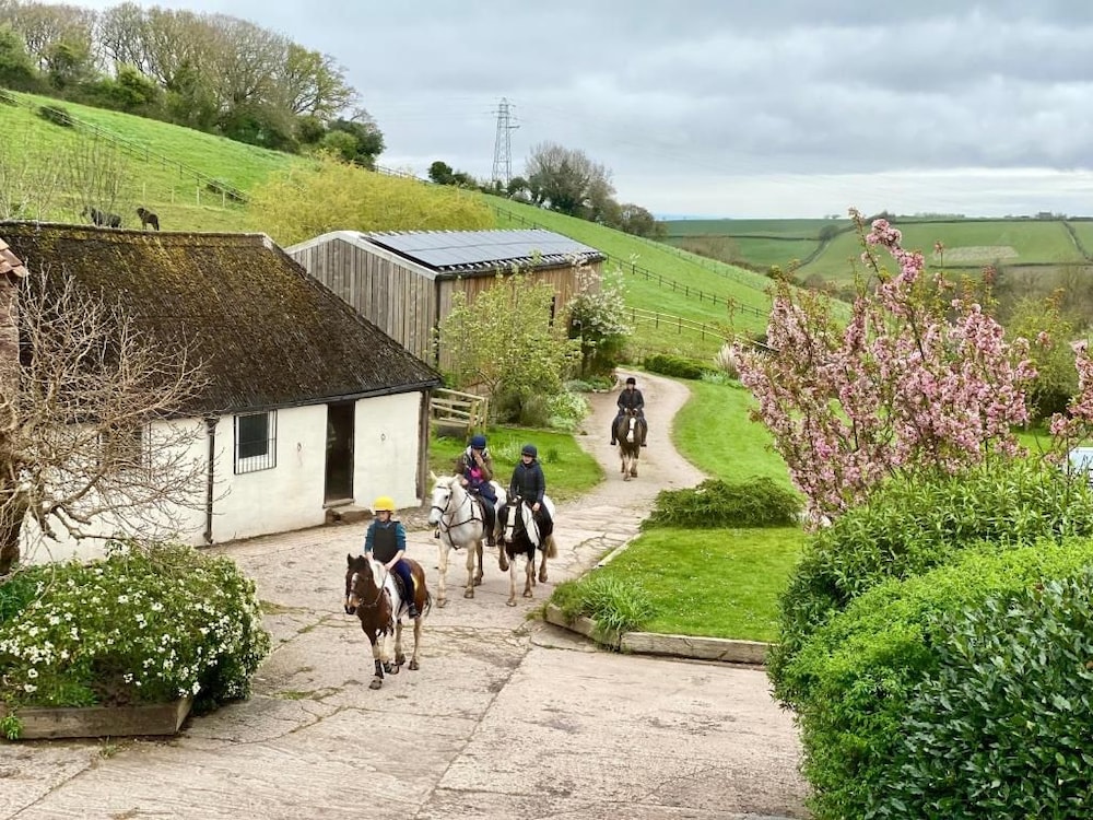 Pardlestone Farm Groom S Cottage 28/50