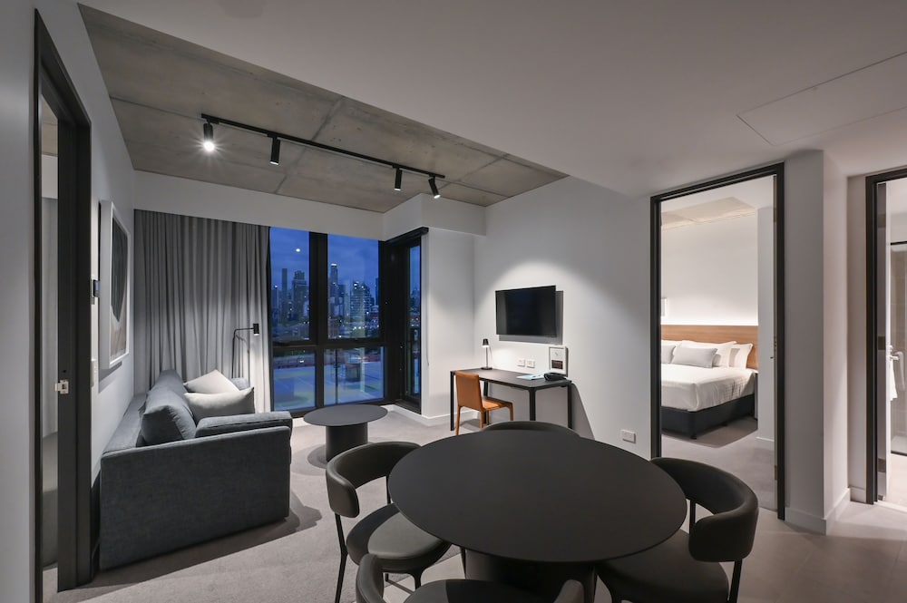 Nesuto Docklands 30/40