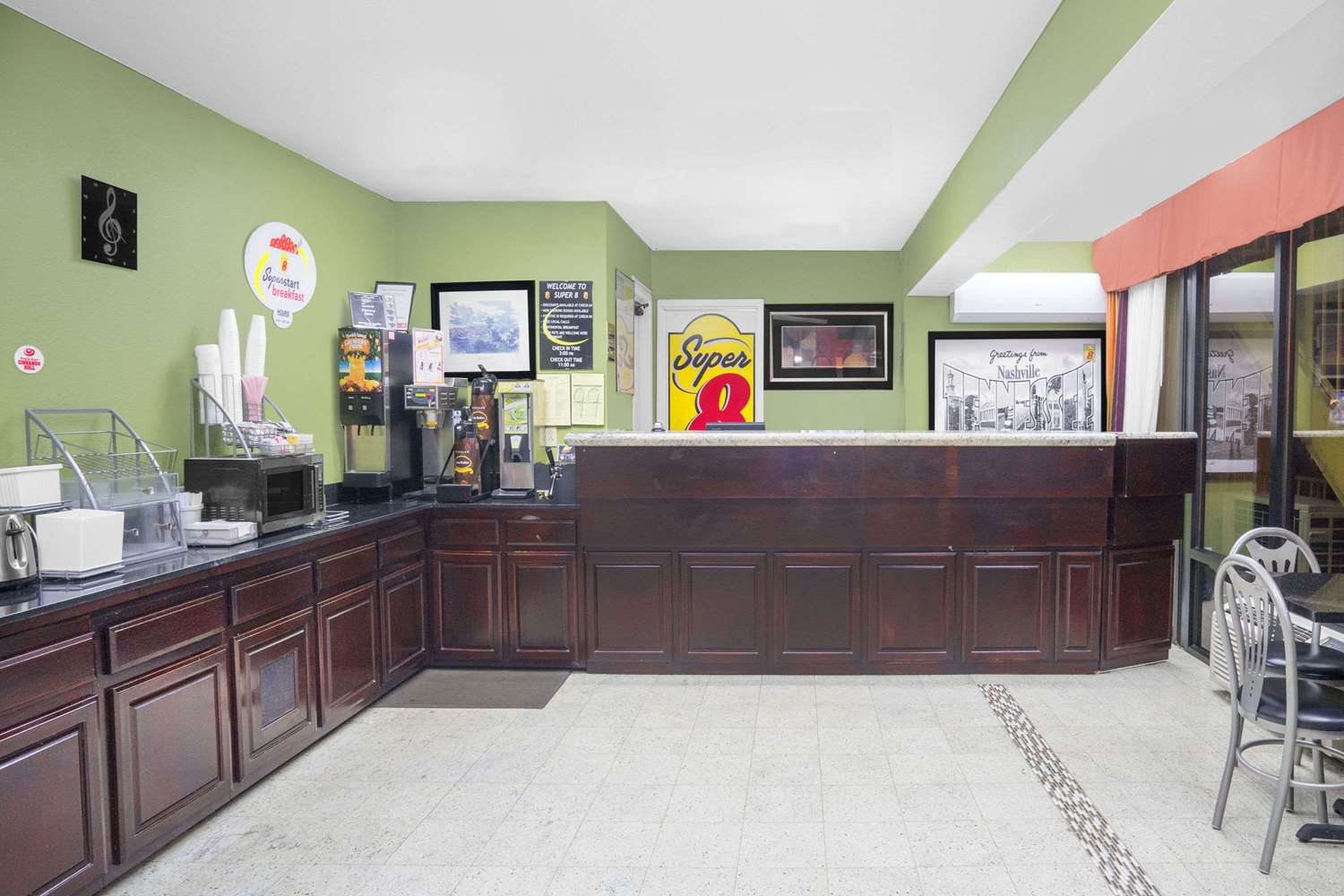 Super 8 by Wyndham Nashville West 10/41