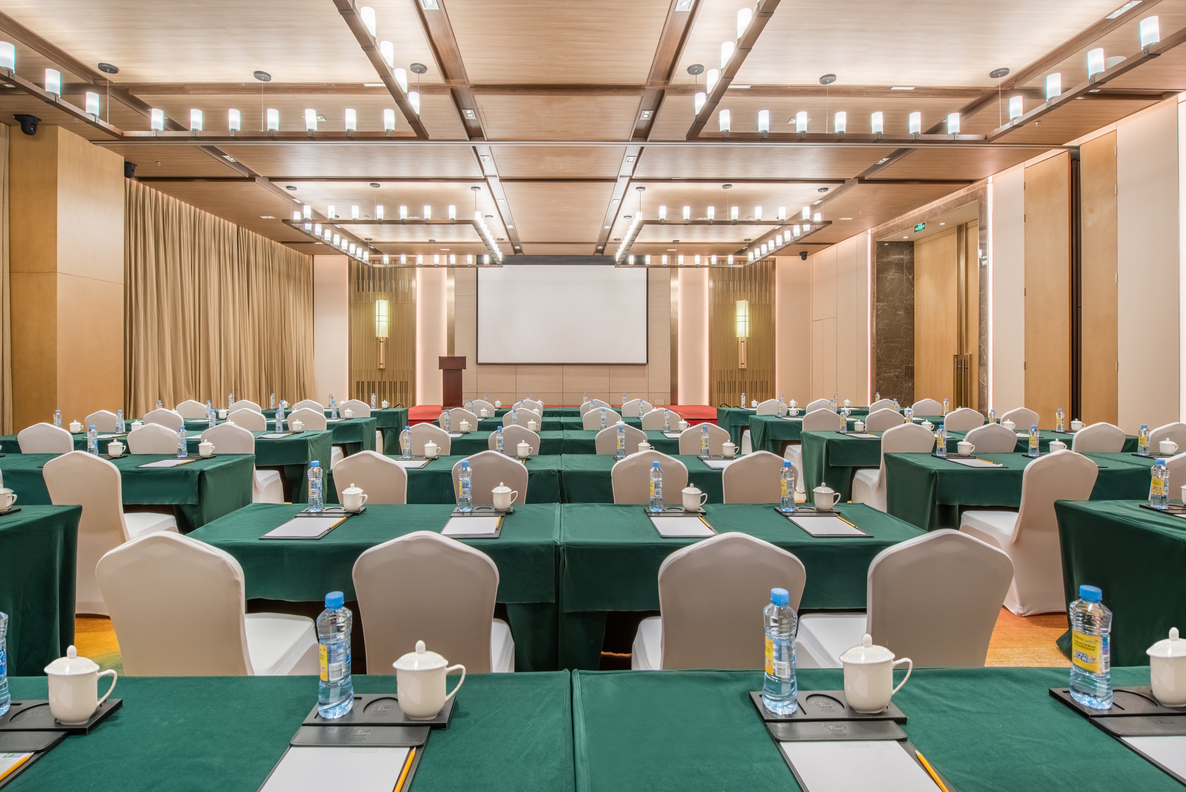 Holiday Inn Resort Yichun Mingyue Mountain 26/38