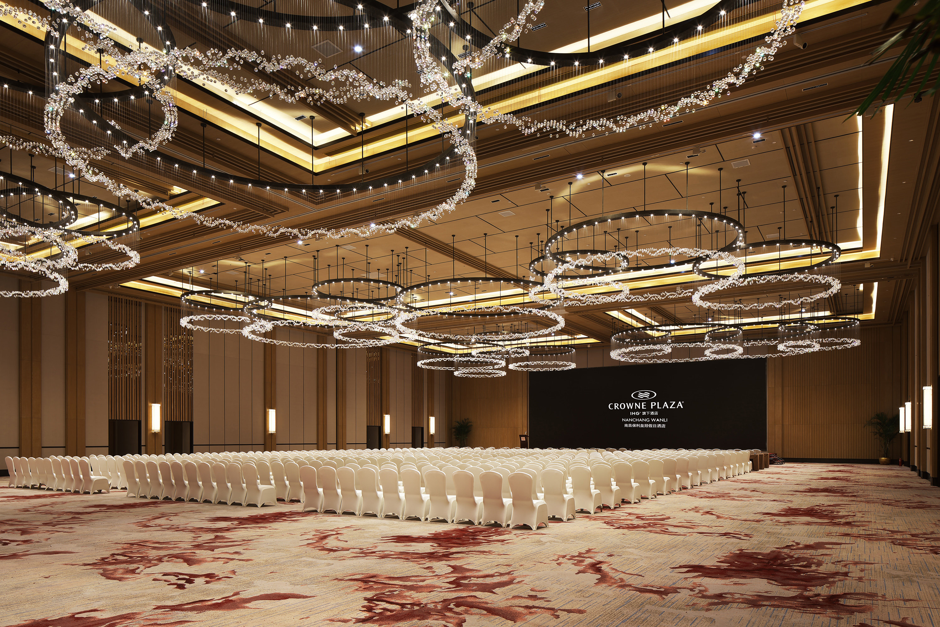 CROWNE PLAZA NANCHANG WANLI 7/50