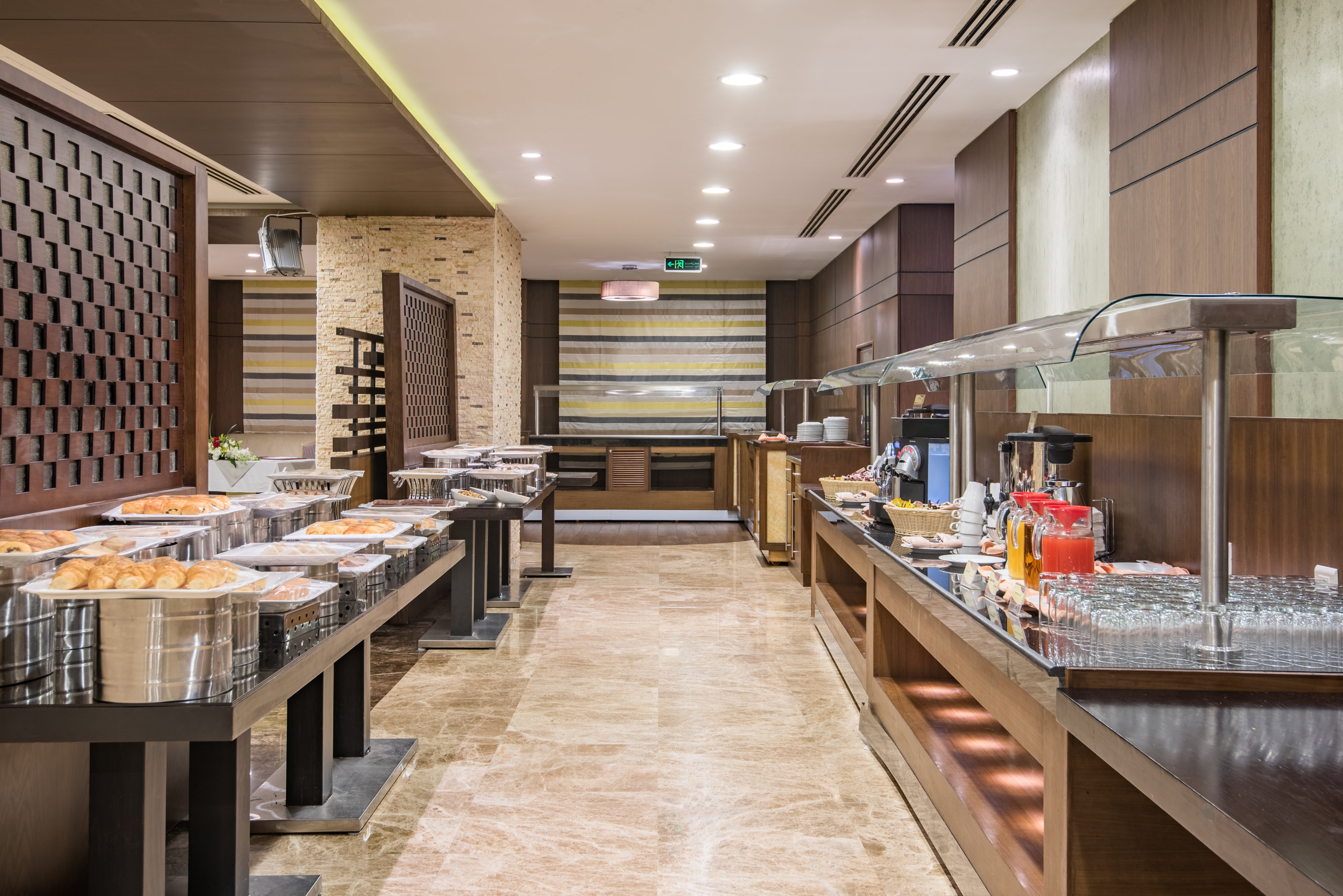 كراون بلازا المدينة(Crowne Plaza Madinah) 48/75