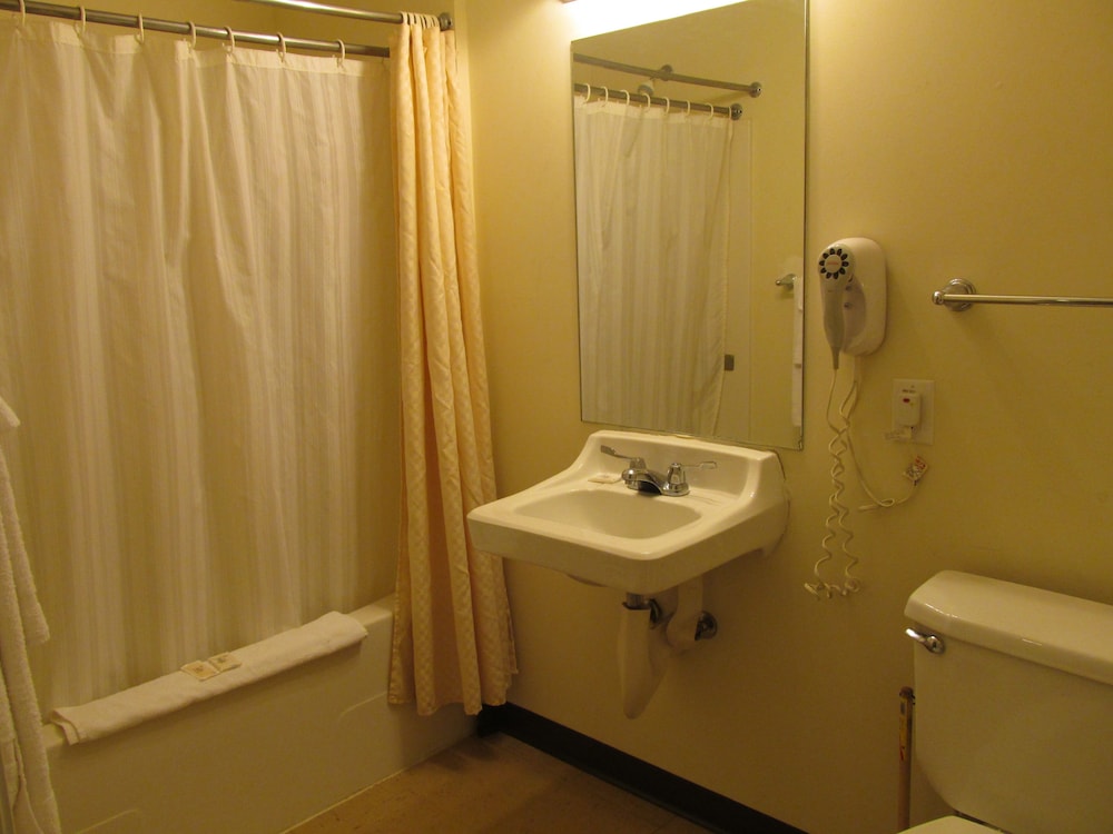 High Falls Hide-A-Way Lodging 20/49