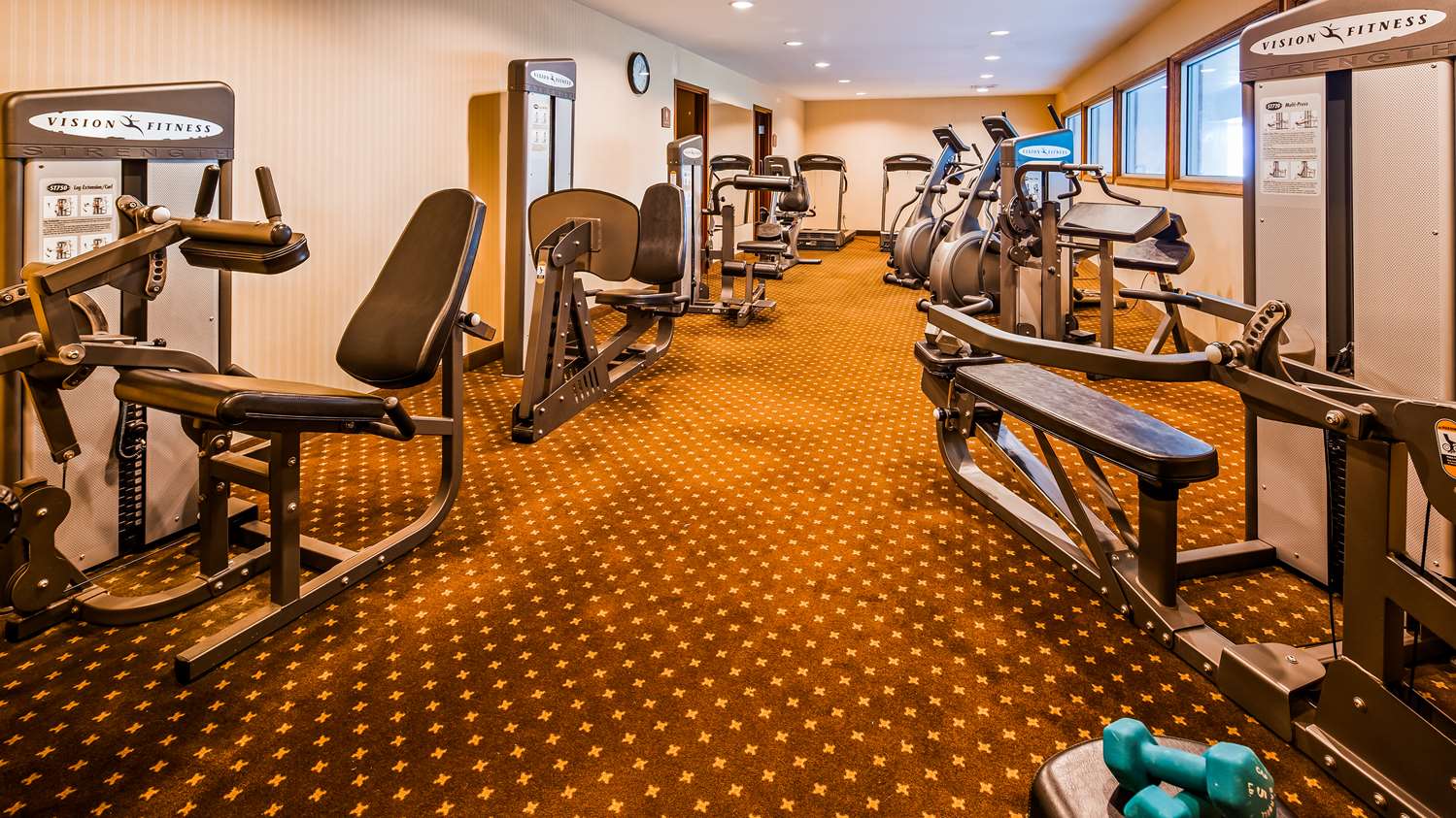 Best Western Plus Ticonderoga Inn & Suites 16/35