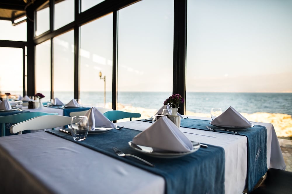 Maya Bistro Hotel Beach 33/70