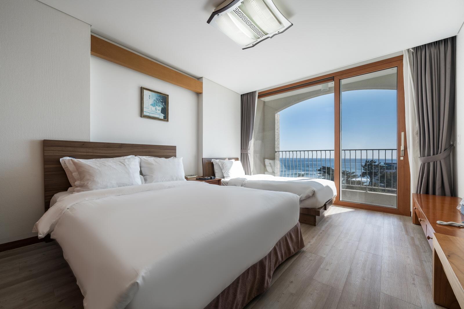 STANDARD, TWIN BEDS