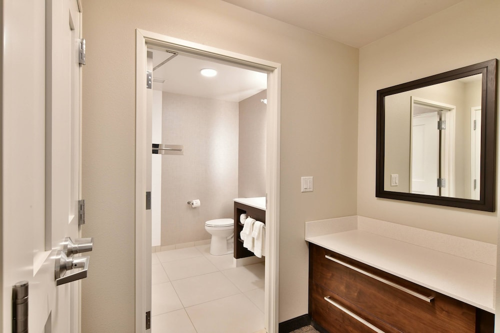 Residence Inn by Marriott Eau Claire 13/54