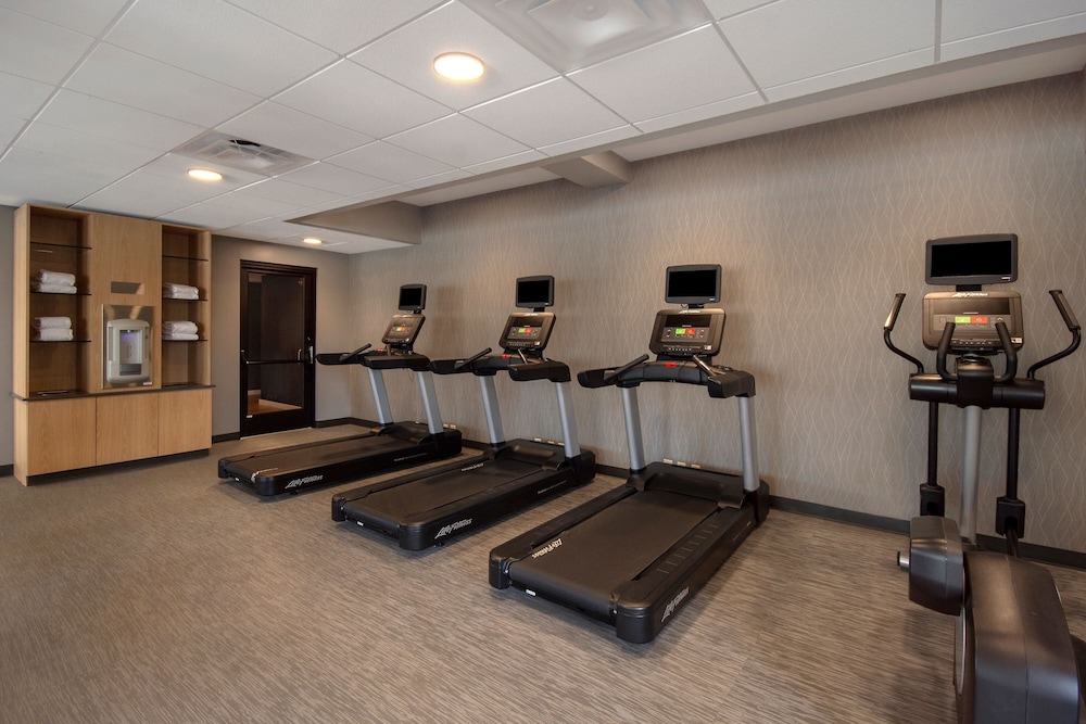 Courtyard by Marriott Cincinnati Airport 21/46