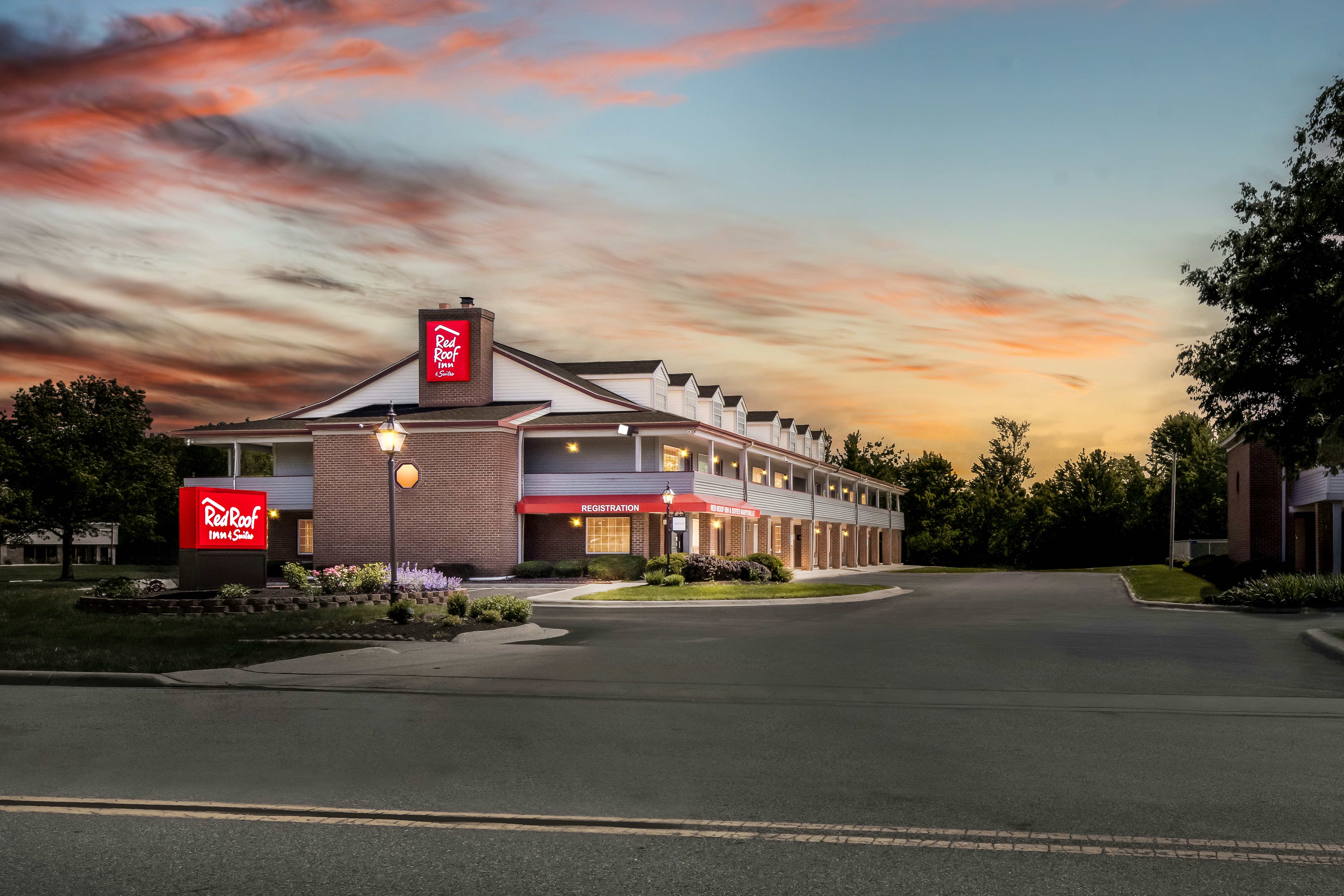 Red Roof Inn & Suites Marysville in MARYSVILLE - OH