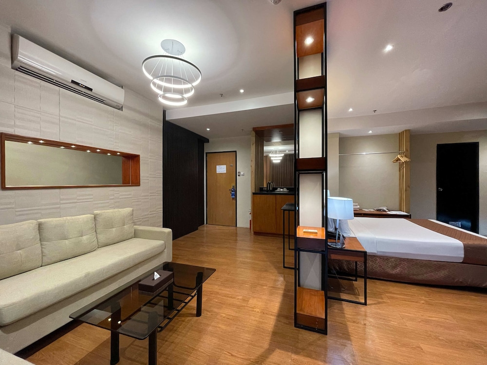 جناح استوديو بزنس بسرير كوين، Golden Peak Hotel and Suites powered by Cocotel 8/10