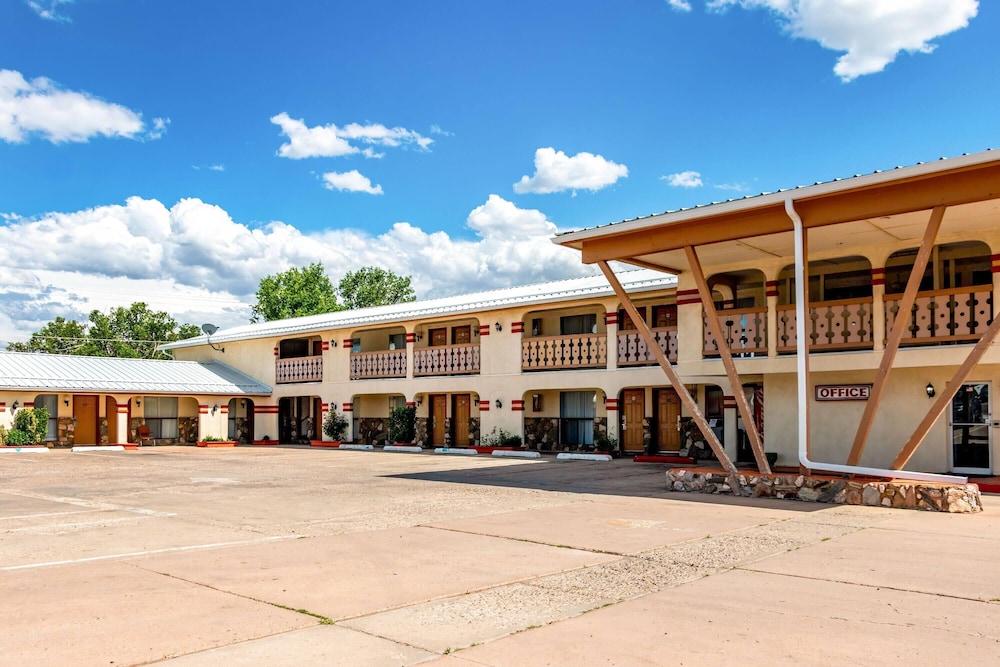 Travelodge by Wyndham Las Vegas NM 30/35