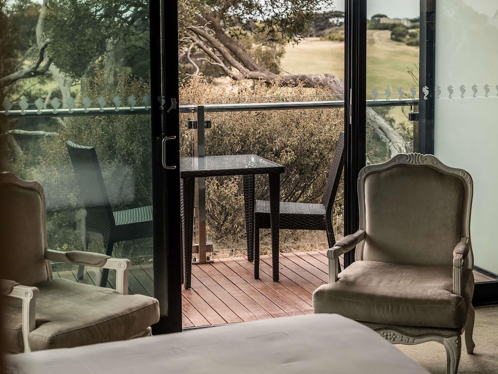 Mercure Portsea 31/67