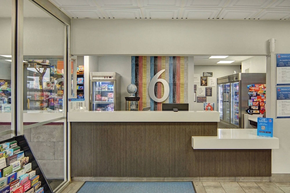 Motel6 Mesquite, TX – Town East 7/42
