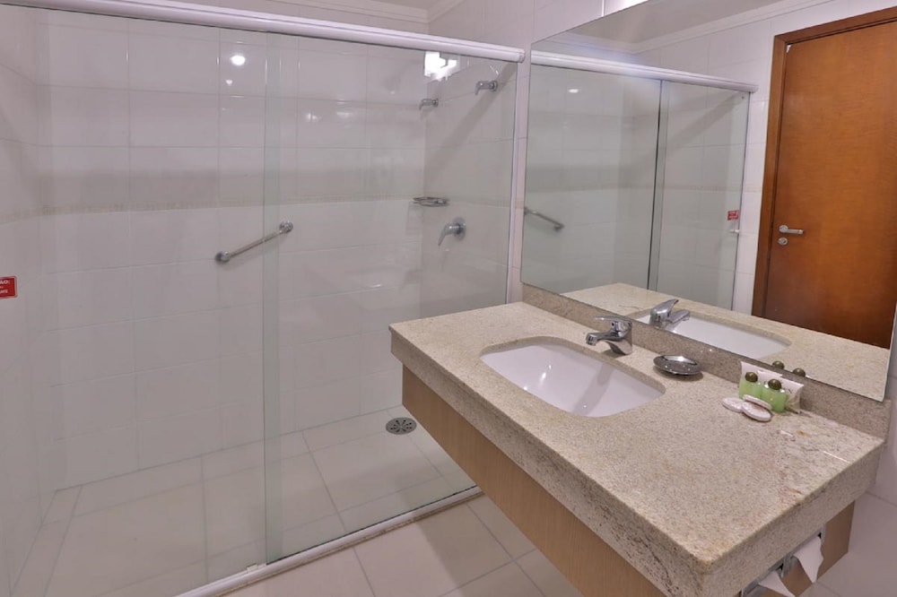 GARDEN HOTEL RIBEIRAO PRETO 12/61