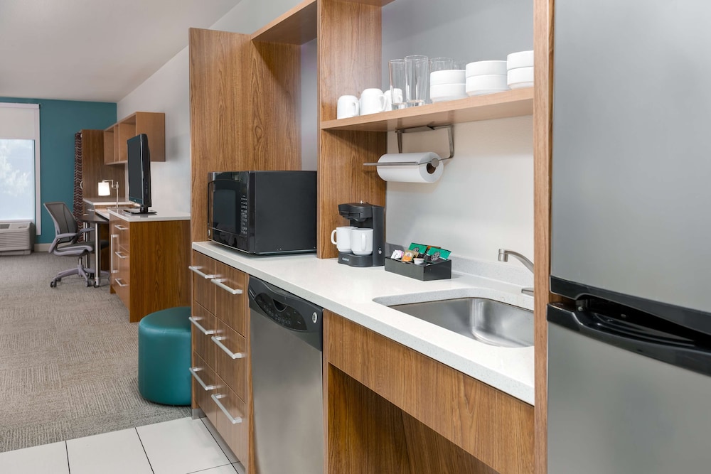 Home2 Suites by Hilton Charleston Airport Convention Center 35/44