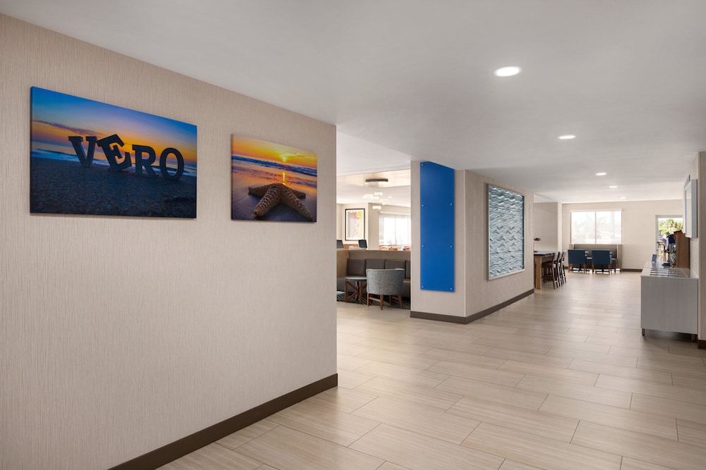 Holiday Inn Express Vero Beach West I 95 10/39