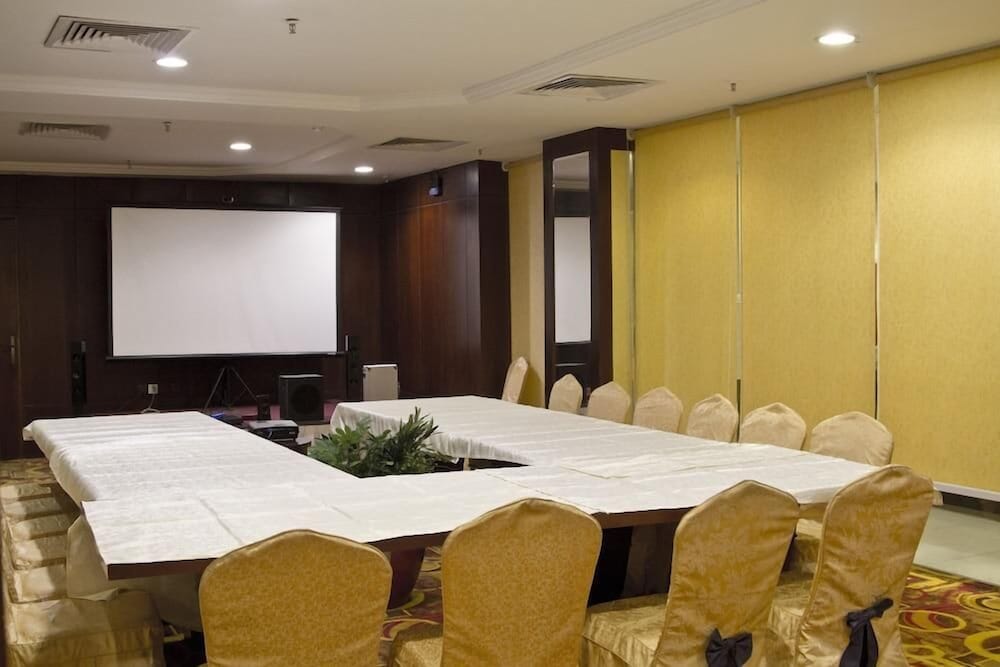 فندق ايكونو باي ليفا مطار جدة(Ekono Hotel (Ex - EKONO by LEVA Jeddah Airport Hotel)) 63/65