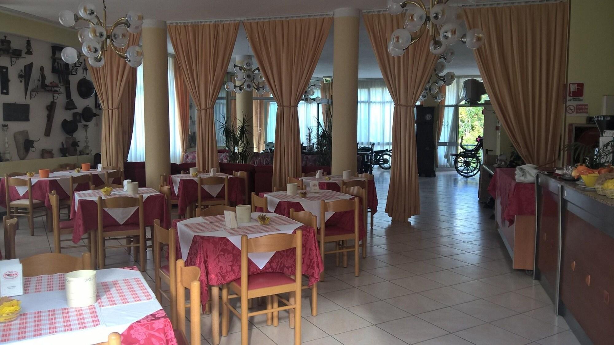 Hotel Parigi 26/44