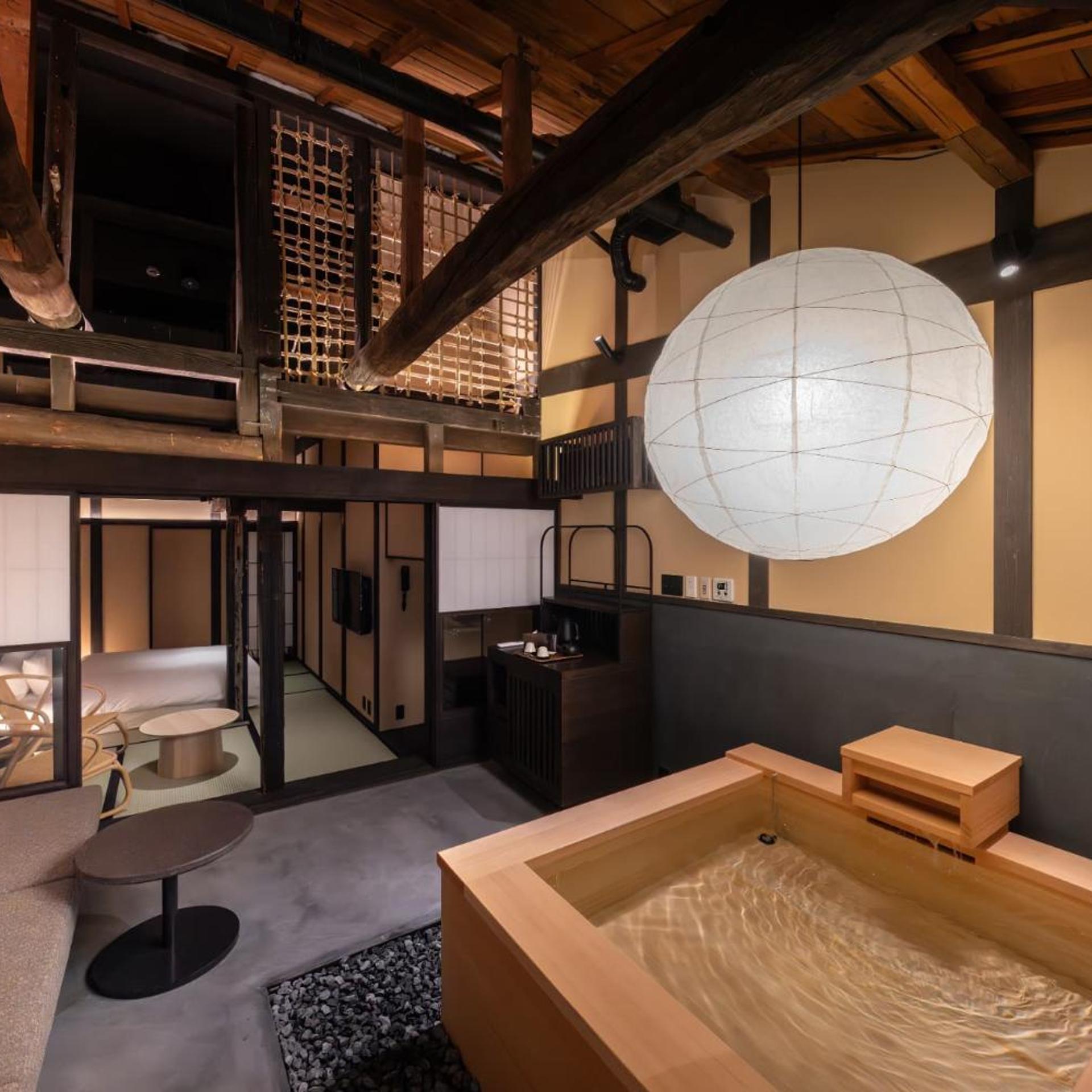 Nazuna Kyoto Higashi Honganji 43/49