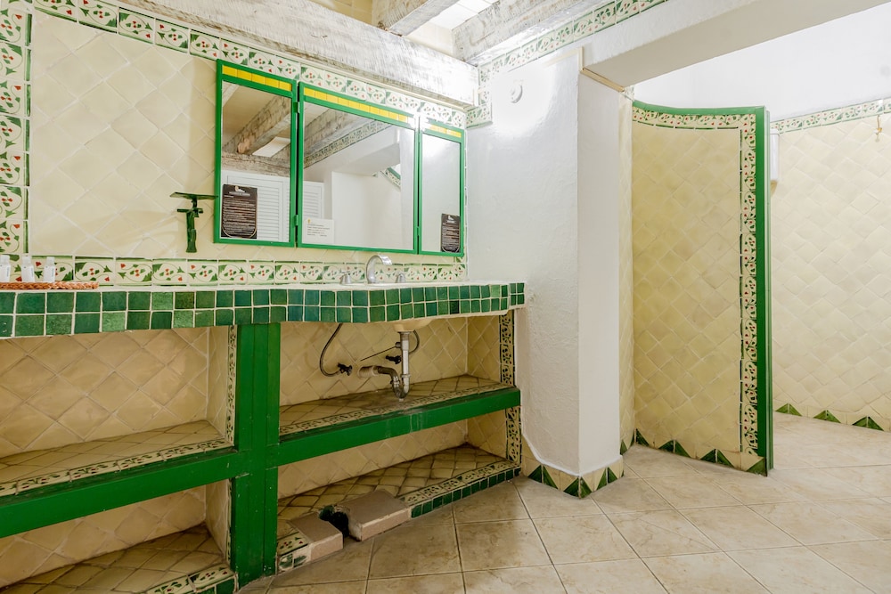 Hotel Meson de San Sebastian 48/50