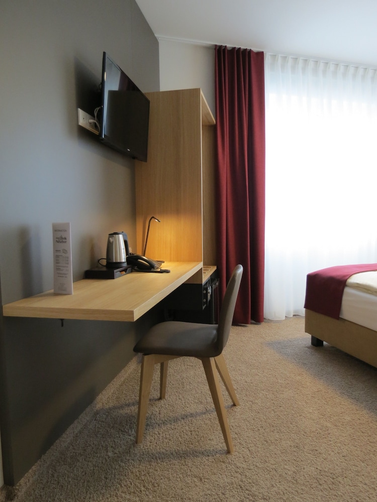 Hotel Neuthor 33/50