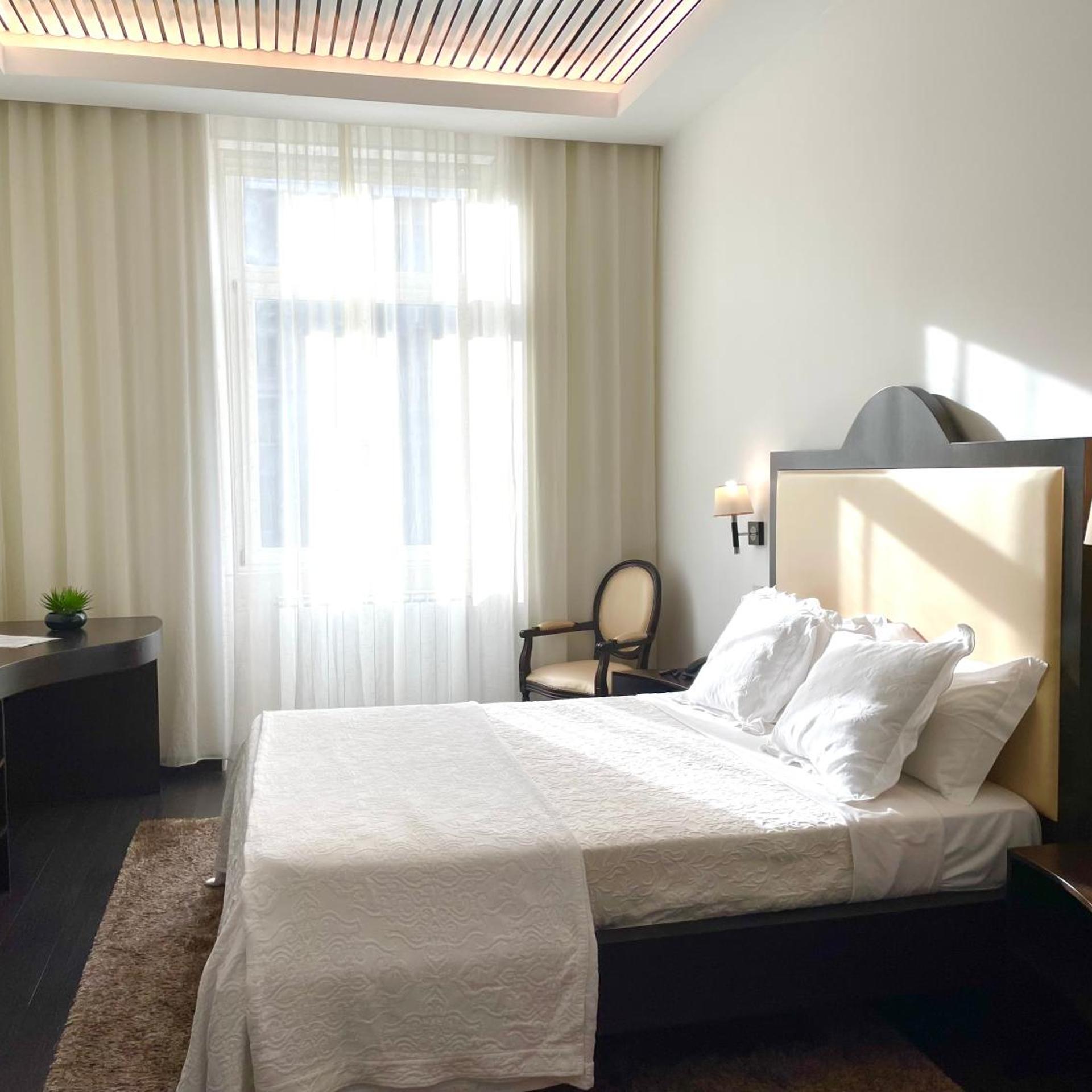 غرفة سوبيريور بسرير مزدوج بإطلالة، Universal Hotel 4/10