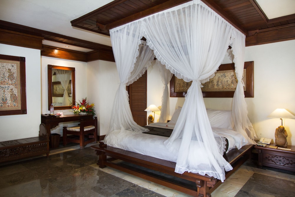 Grand Balisani Suites Hotel 33/71