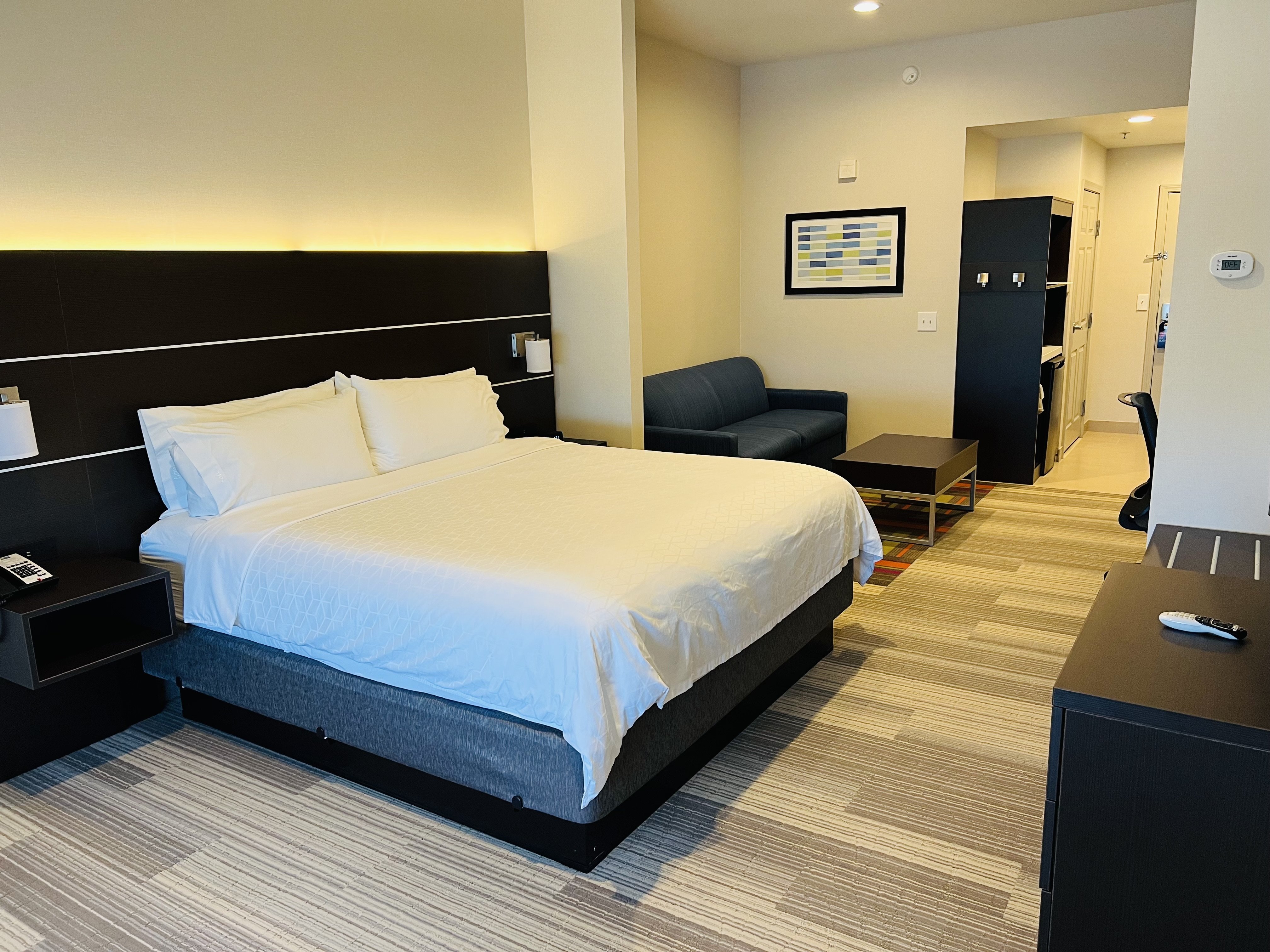Holiday Inn Express Hotel Suites Salinas 23/69