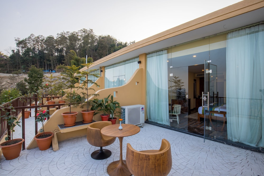 Aagantuk Resort 55/75