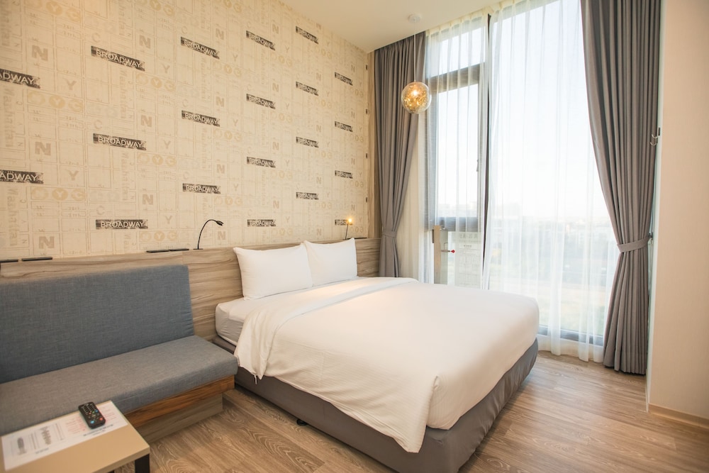 Explore Hotel 14/28