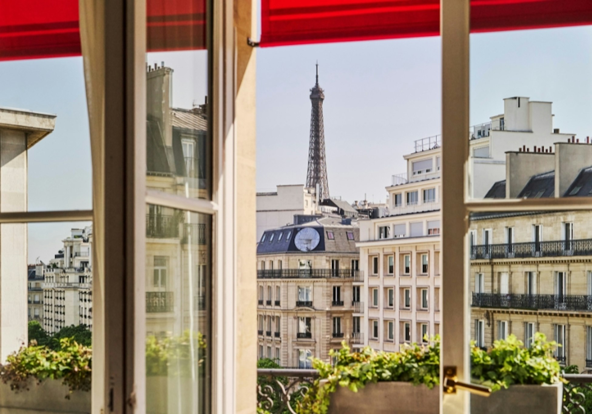 HOTEL BARRIERE LE FOUQUETS in PARIS
